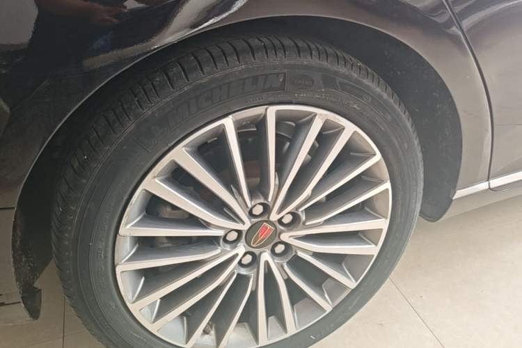 Used Hongqi H9 2020 2.0T Smart Connect Flagship Edition Right Rear Wheel Hub