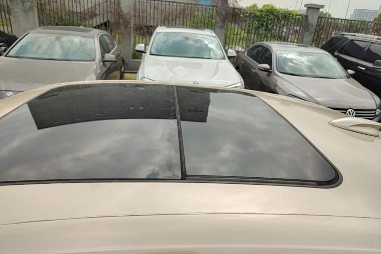 Used Hongqi H9 2020 2.0T Smart Connect Flagship Edition Roof