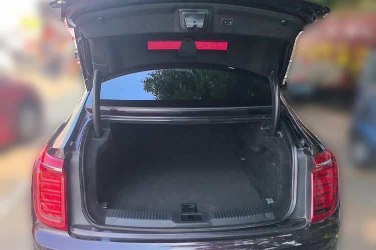 Used Hongqi H9 2020 2.0T Smart Connect Flagship Edition Trunk