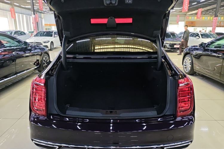 Used Hongqi H9 2020 2.0T Smart Connect Flagship Edition Trunk