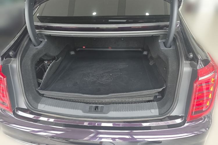 Used Hongqi H9 2020 2.0T Smart Connect Flagship Edition Trunk
