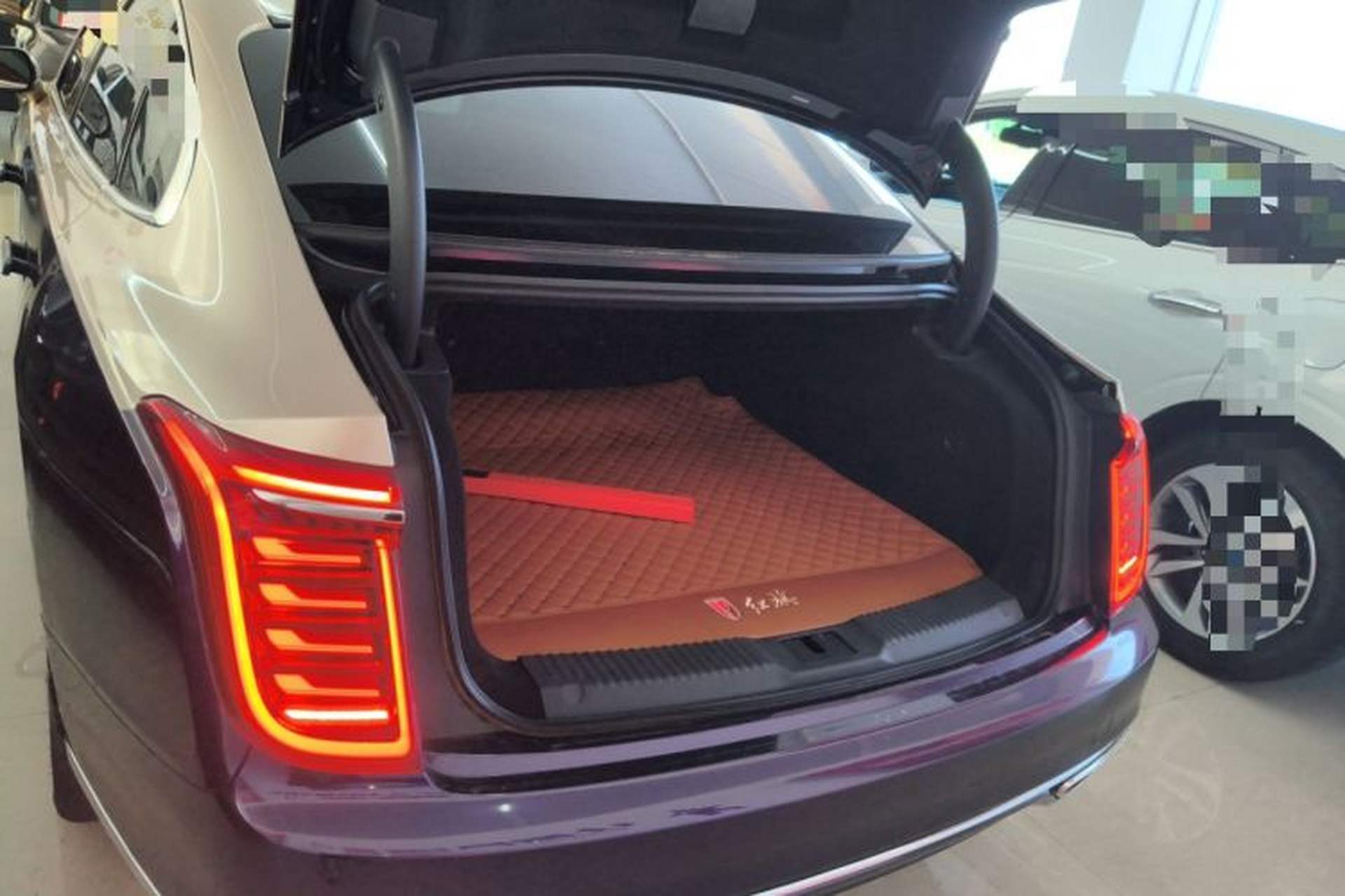 Used Hongqi H9 2020 2.0T Smart Connect Flagship Edition Trunk