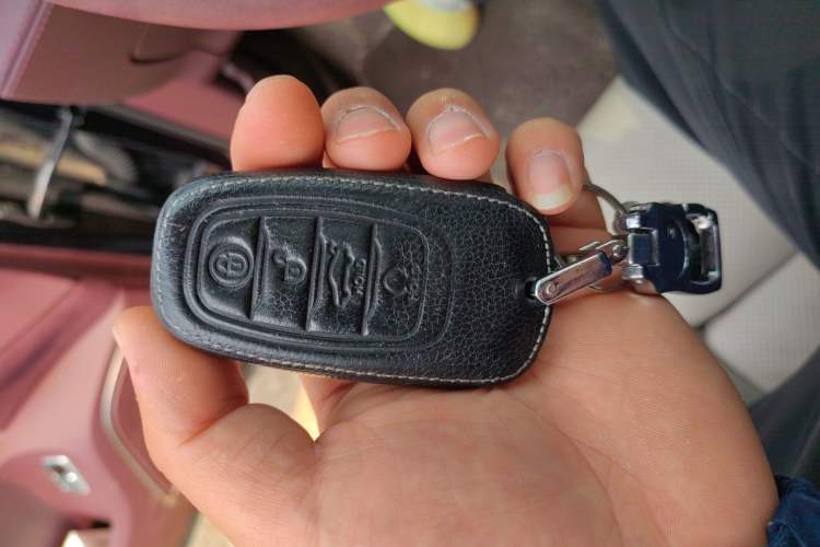 Used Hongqi H9 2020 2.0T Smart Connect Flagship Edition Vehicle Key