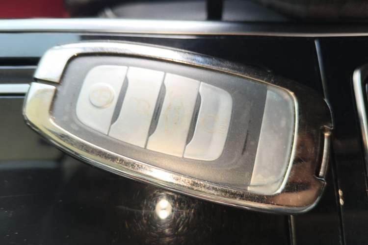 Used Hongqi H9 2020 2.0T Smart Connect Flagship Edition Vehicle Key