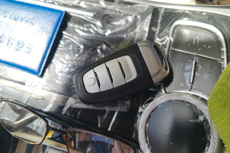 Used Hongqi H9 2020 2.0T Smart Connect Flagship Edition Vehicle Key