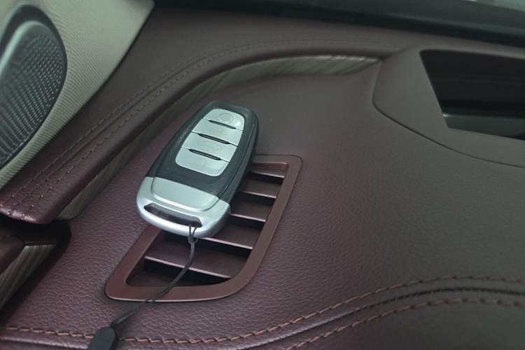 Used Hongqi H9 2020 2.0T Smart Connect Flagship Edition Vehicle Key
