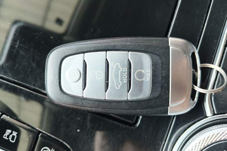Used Hongqi H9 2020 2.0T Smart Connect Flagship Edition Vehicle Key