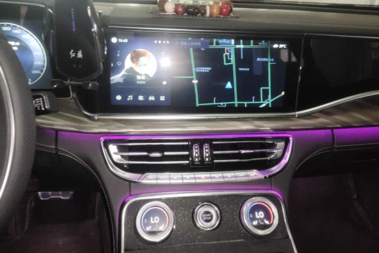 Used Hongqi H9 2020 2.0T Smart Connect Flagship Edition Audio And AC Panel