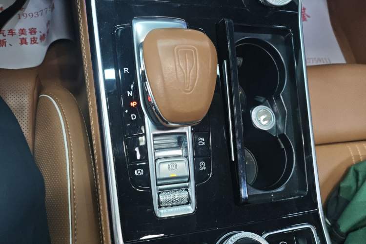 Used Hongqi H9 2020 2.0T Smart Connect Flagship Edition Gear Lever