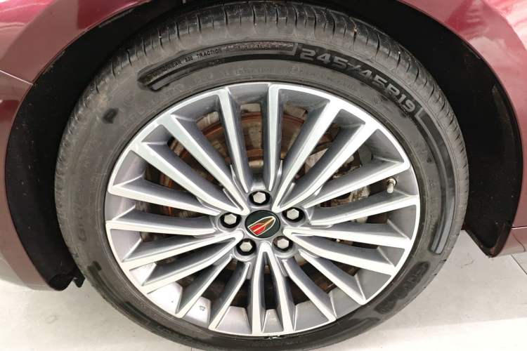 Used Hongqi H9 2020 2.0T Smart Connect Flagship Edition Left Front Wheel Hub