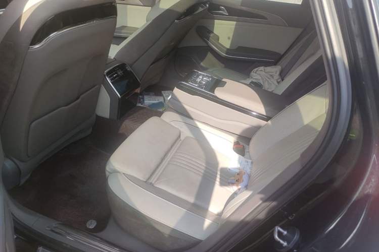 Used Hongqi H9 2020 2.0T Smart Connect Flagship Edition Left Rear Seat