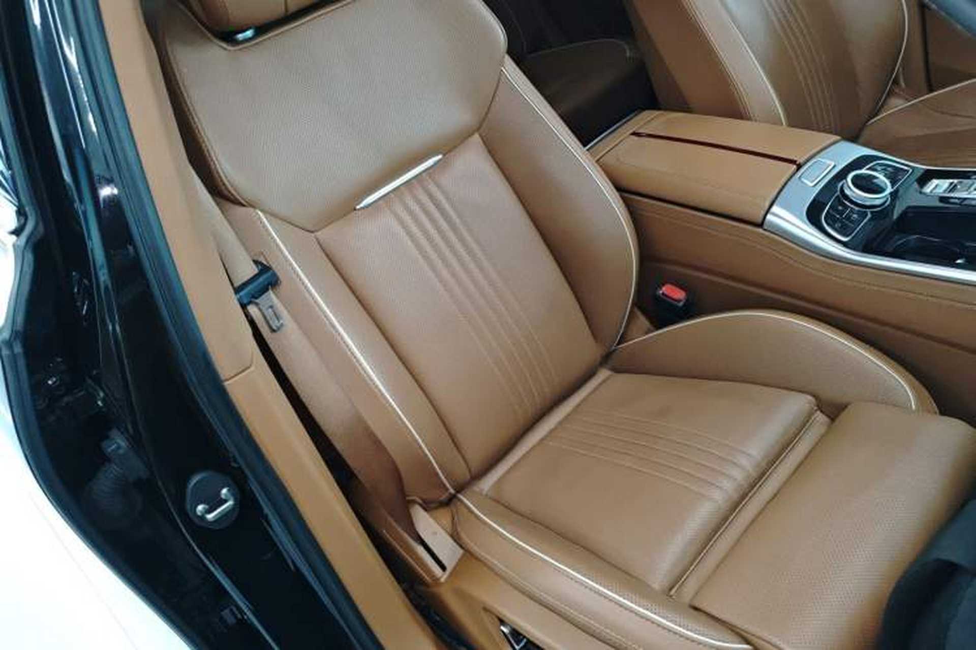 Used Hongqi H9 2020 2.0T Smart Connect Flagship Edition Right Front Seat