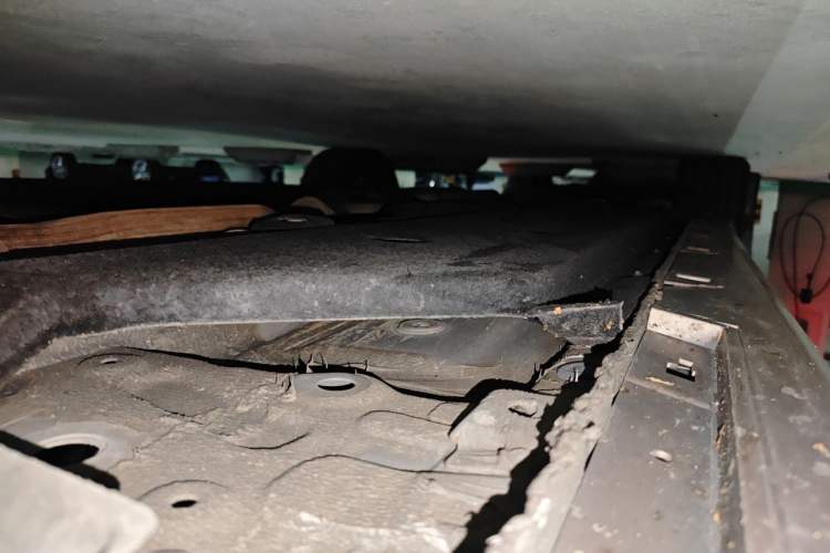 Used Hongqi H9 2020 2.0T Smart Connect Flagship Edition Chassis Front Right