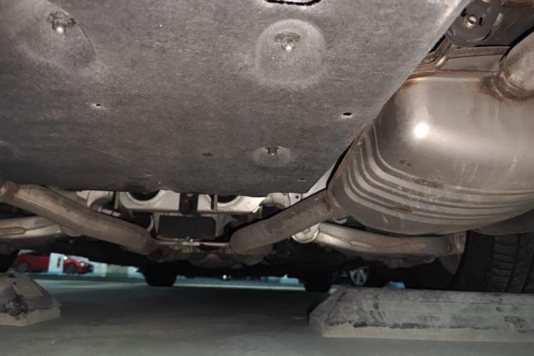 Used Hongqi H9 2020 2.0T Smart Connect Flagship Edition Chassis Rear
