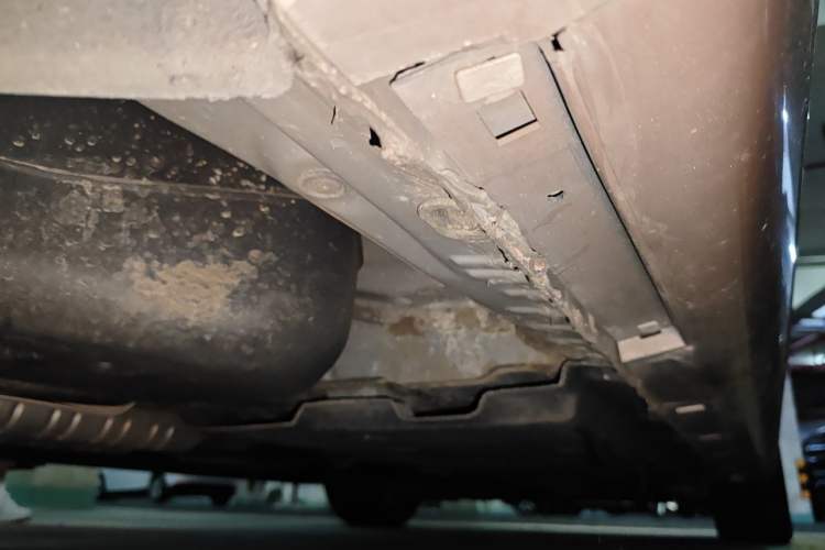 Used Hongqi H9 2020 2.0T Smart Connect Flagship Edition Chassis Rear Right