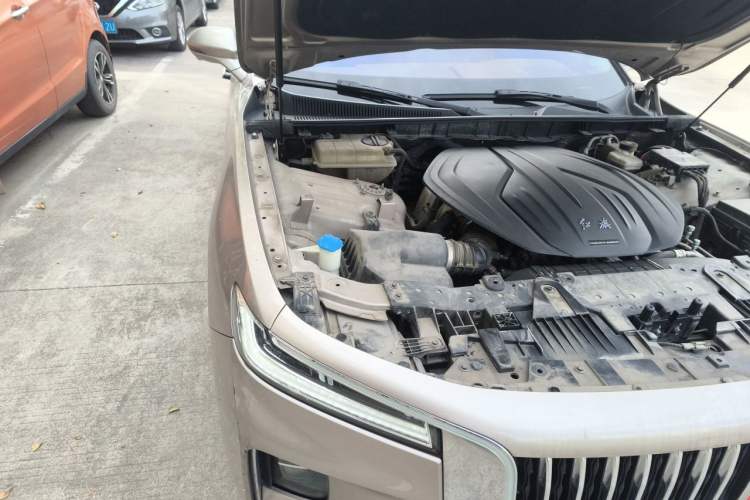 Used Hongqi H9 2020 2.0T Smart Connect Flagship Edition Engine Bay Right