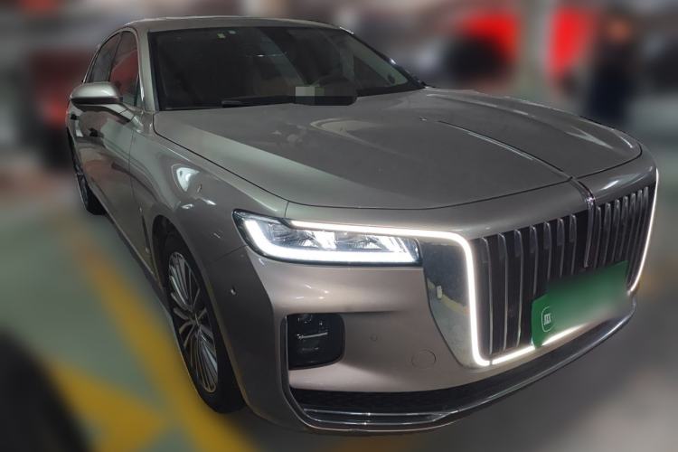 Used Hongqi H9 2020 2.0T Smart Connect Flagship Edition Front Right 45 Deg