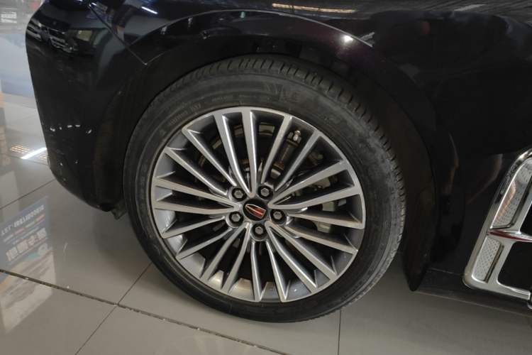 Used Hongqi H9 2020 2.0T Smart Connect Flagship Edition Left Front Wheel Hub