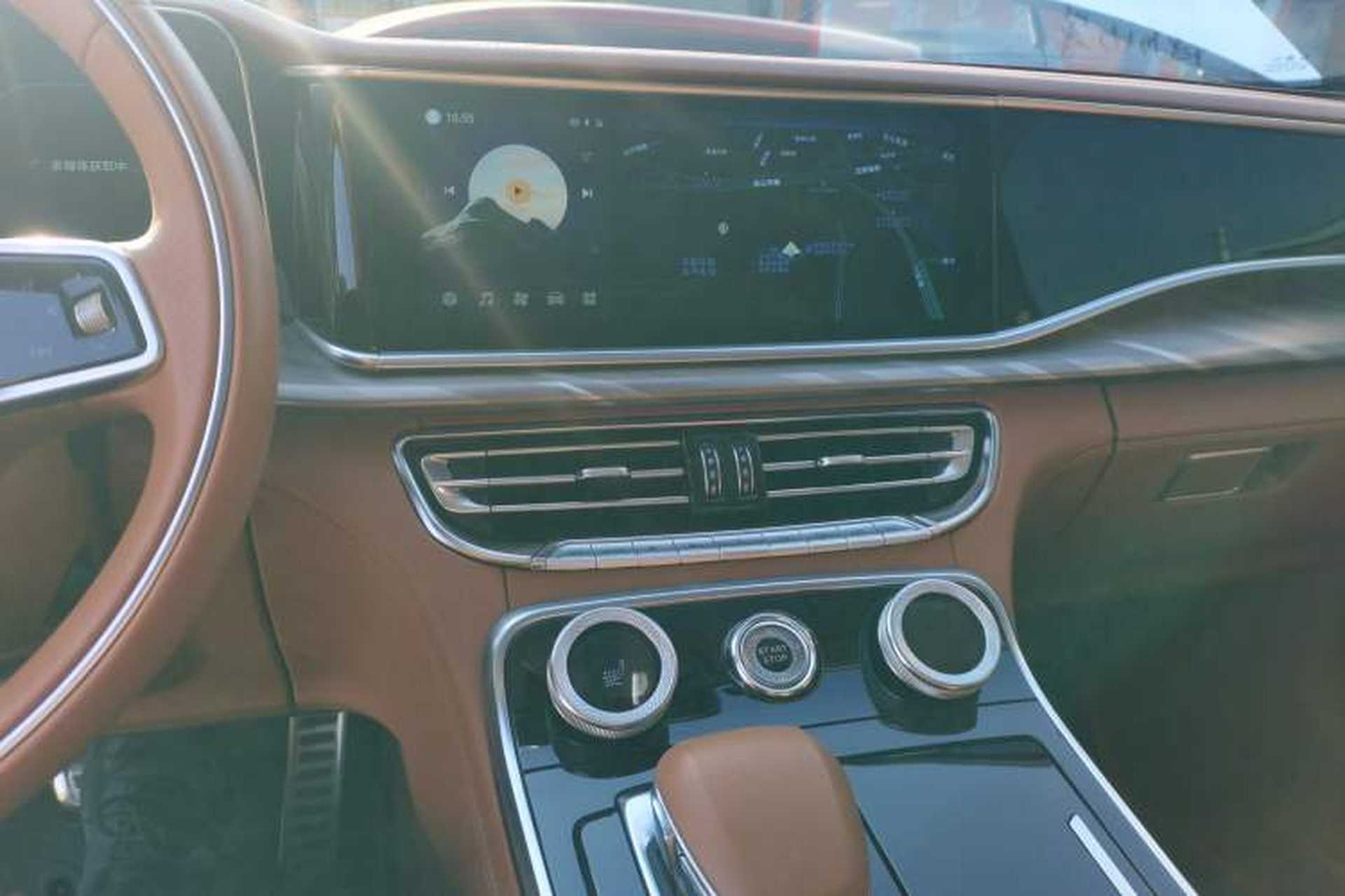 Used Hongqi H9 2020 2.0T Smart Connect Flagship Edition Audio And AC Panel