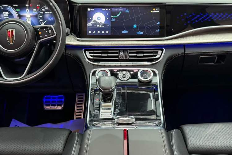 Used Hongqi H9 2020 2.0T Smart Connect Flagship Edition Audio And AC Panel