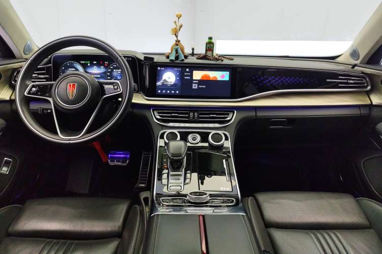 Used Hongqi H9 2020 3.0T Smart Connect Flagship Four-Seat Version Center Console