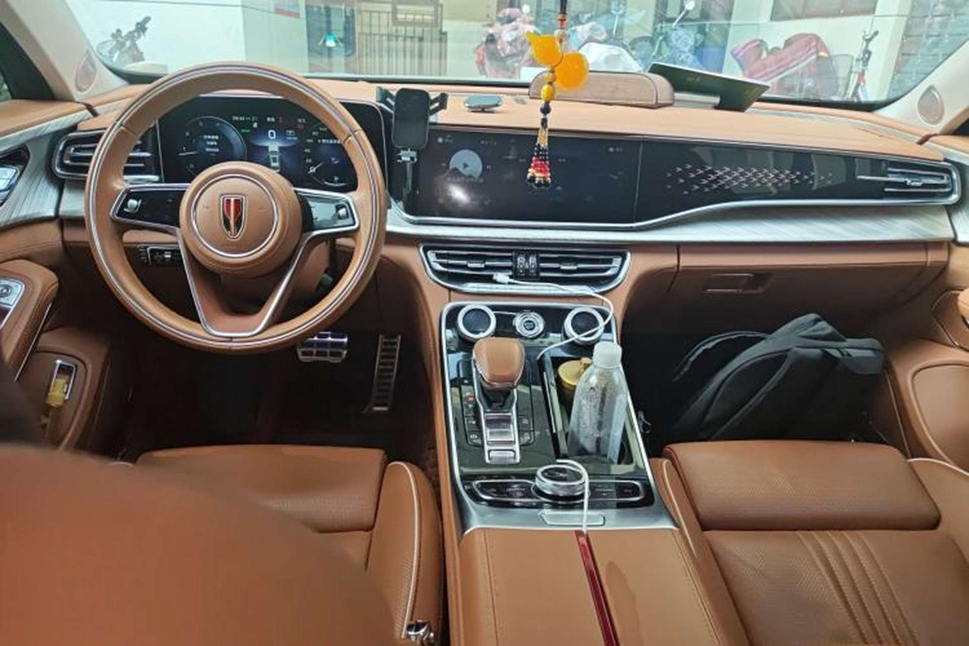 Used Hongqi H9 2020 2.0T Smart Connect Flagship Edition Center Console