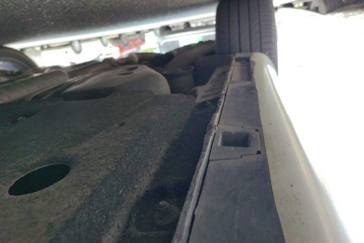 Used Hongqi H9 2020 2.0T Smart Connect Flagship Edition Chassis Rear Right