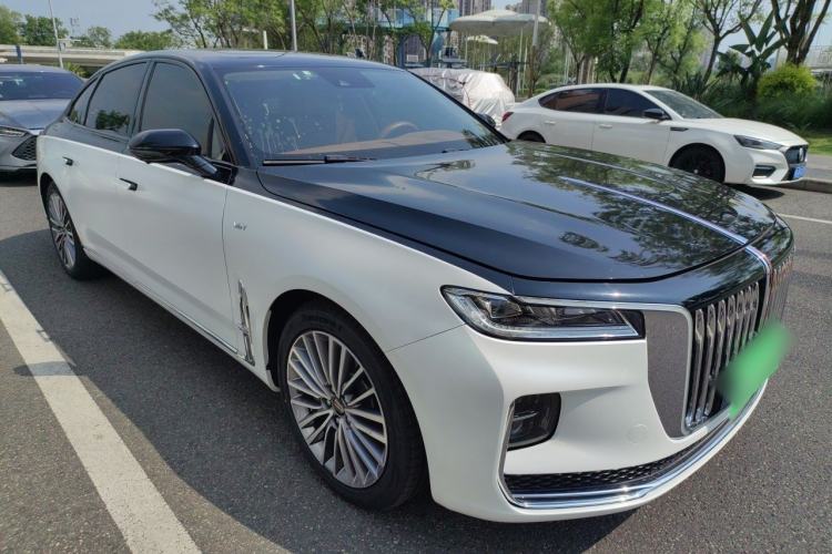 Used Hongqi H9 2020 2.0T Smart Connect Flagship Edition Front Right 45 Deg