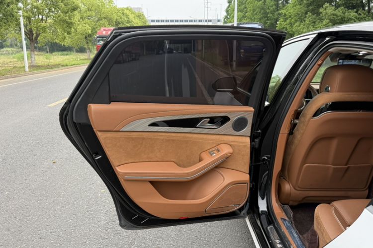 Used Hongqi H9 2020 2.0T Smart Connect Flagship Edition Interior 7