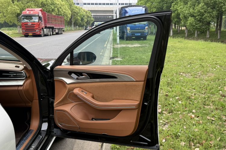 Used Hongqi H9 2020 2.0T Smart Connect Flagship Edition Interior 8