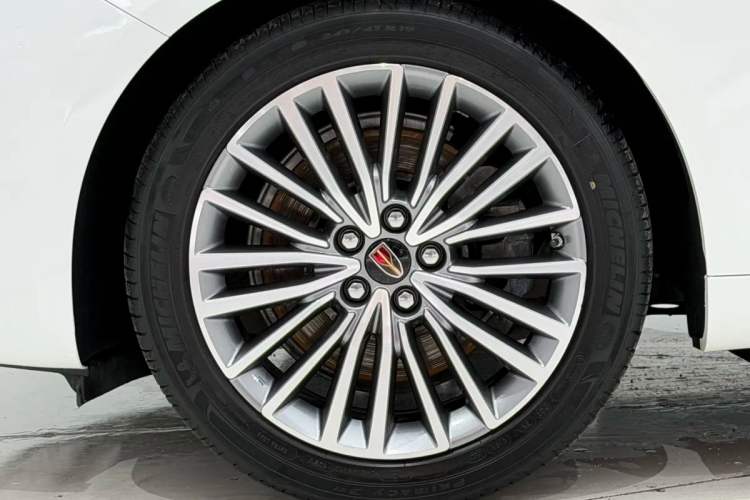 Used Hongqi H9 2020 2.0T Smart Connect Flagship Edition Left Front Wheel Hub