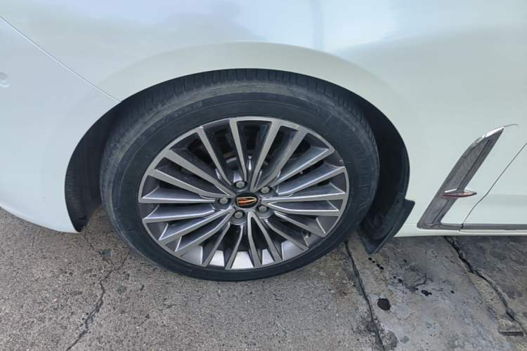 Used Hongqi H9 2020 3.0T Smart Connect Flagship Edition Left Front Wheel Hub