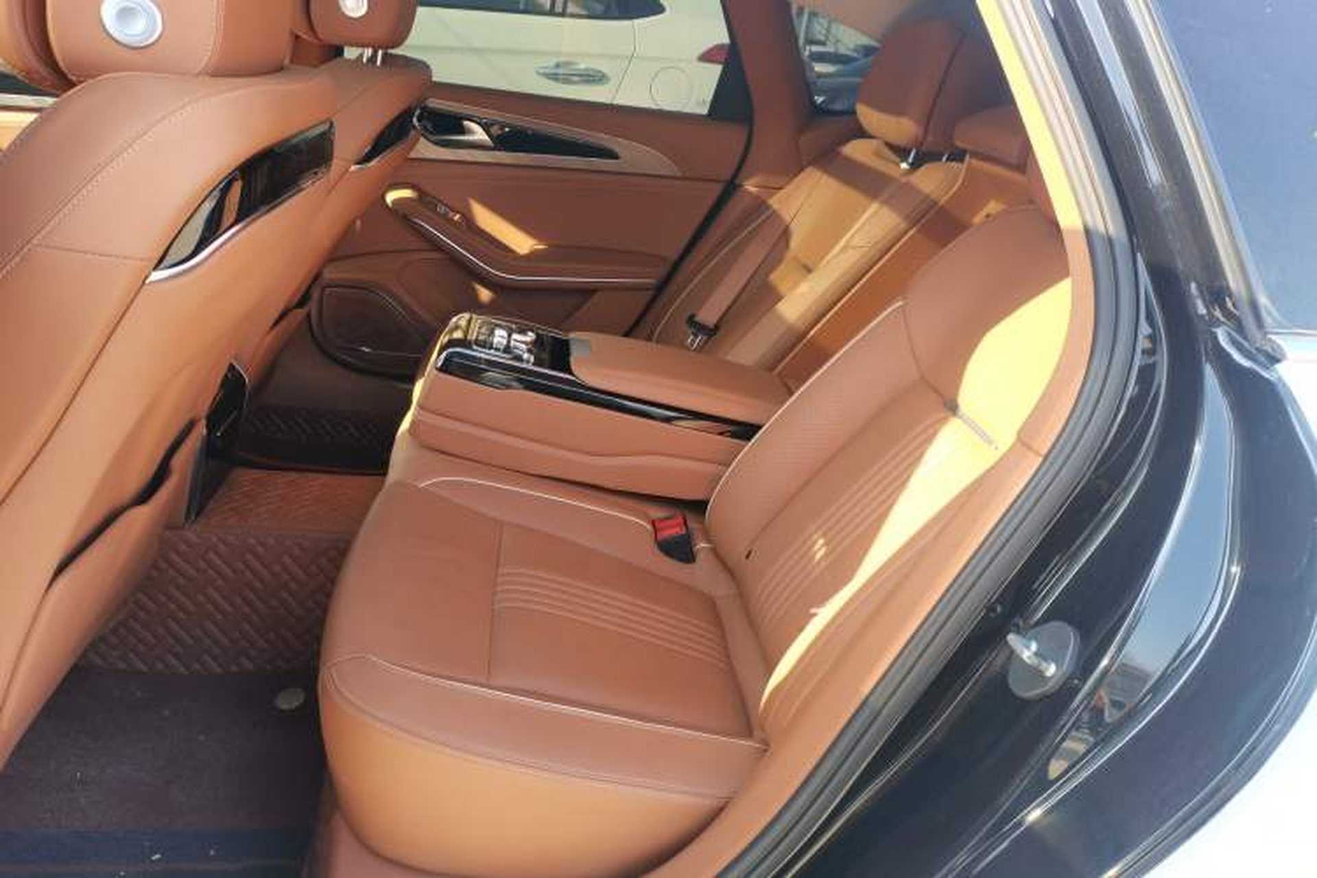 Used Hongqi H9 2020 2.0T Smart Connect Flagship Edition Left Rear Seat