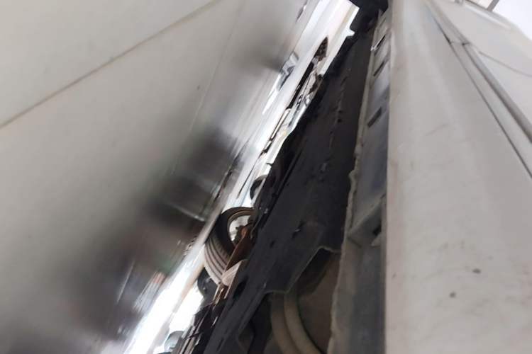 Used Hongqi H9 2020 2.0T Smart Connect Flagship Edition Left Side Sill