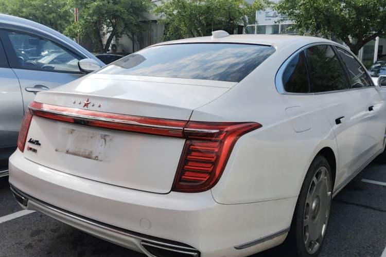 Used Hongqi H9 2020 2.0T Smart Connect Flagship Edition Rear Right 45 Deg