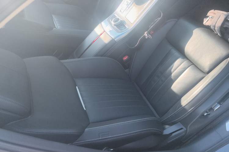 Used Hongqi H9 2020 2.0T Smart Connect Flagship Edition Right Front Seat