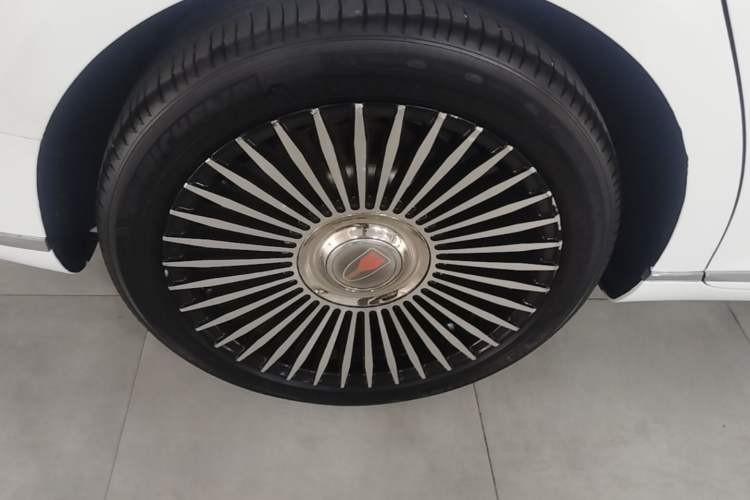 Used Hongqi H9 2020 Revised Version 2.0T Smart Connect Flagship Edition Right Rear Wheel Hub