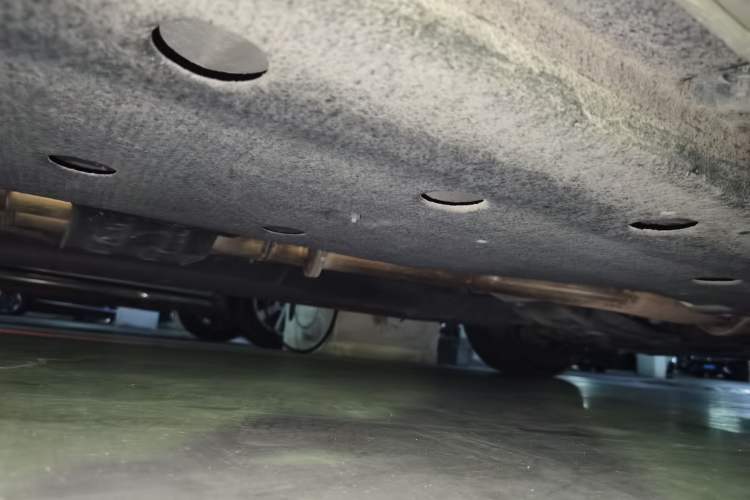 Used Hongqi H9 2020 2.0T Smart Connect Flagship Edition Chassis Front Right