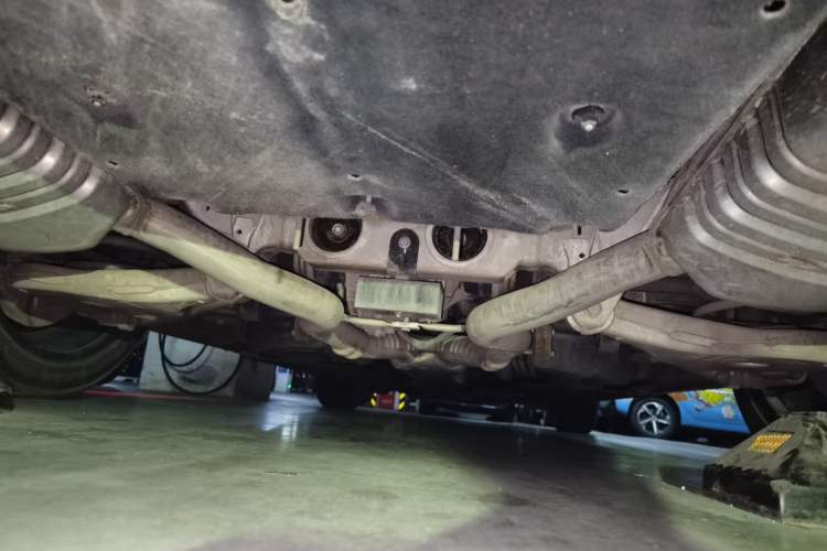 Used Hongqi H9 2020 2.0T Smart Connect Flagship Edition Chassis Rear