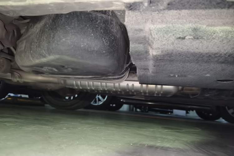 Used Hongqi H9 2020 2.0T Smart Connect Flagship Edition Chassis Rear Right