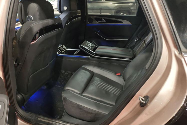 Used Hongqi H9 2020 3.0T Smart Connect Flagship Four-Seat Version Left Rear Seat