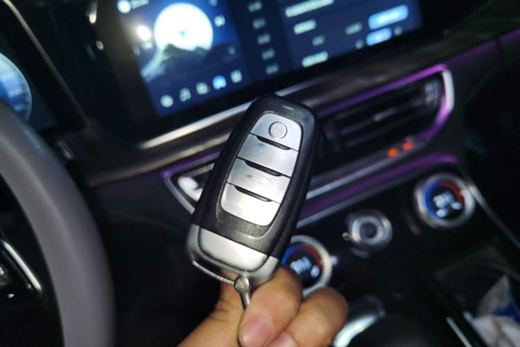 Used Hongqi H9 2020 2.0T Smart Connect Flagship Edition Vehicle Key