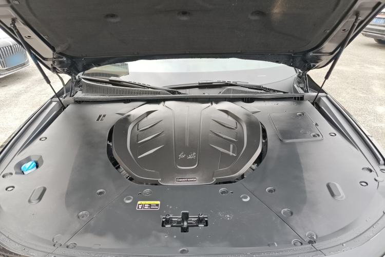 Used Hongqi H9 2021 2.5T Executive Version Engine Bay