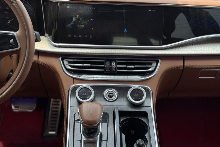 Used Hongqi H9 2022 2.0T Smart Connect Flagship Edition Audio And AC Panel