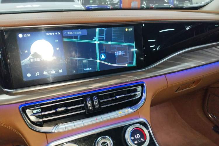 Used Hongqi H9 2022 2.0T Smart Connect Flagship Edition Audio And AC Panel