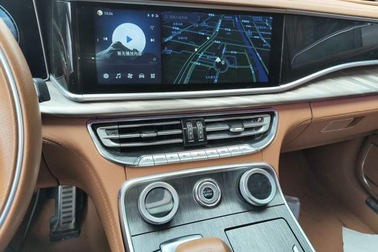 Used Hongqi H9 2022 2.0T Smart Connect Flagship Edition Audio And AC Panel