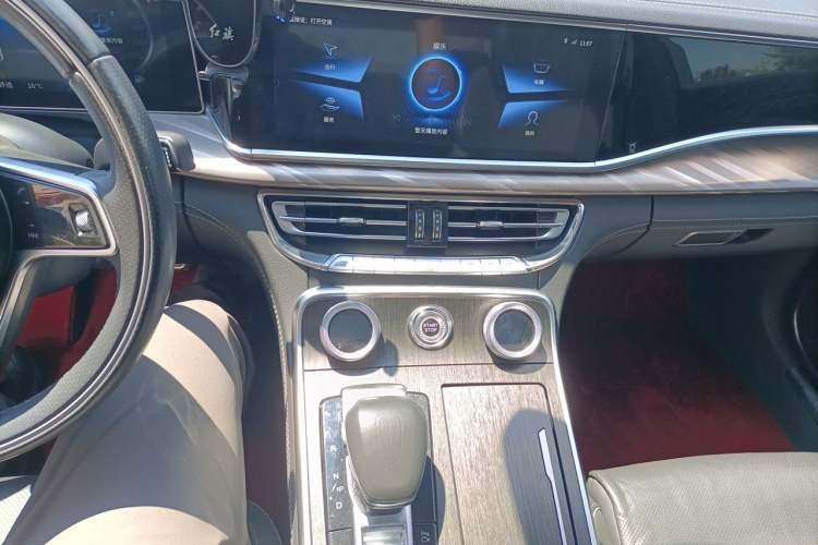 Used Hongqi H9 2022 2.0T Smart Connect Flagship Edition Audio And AC Panel