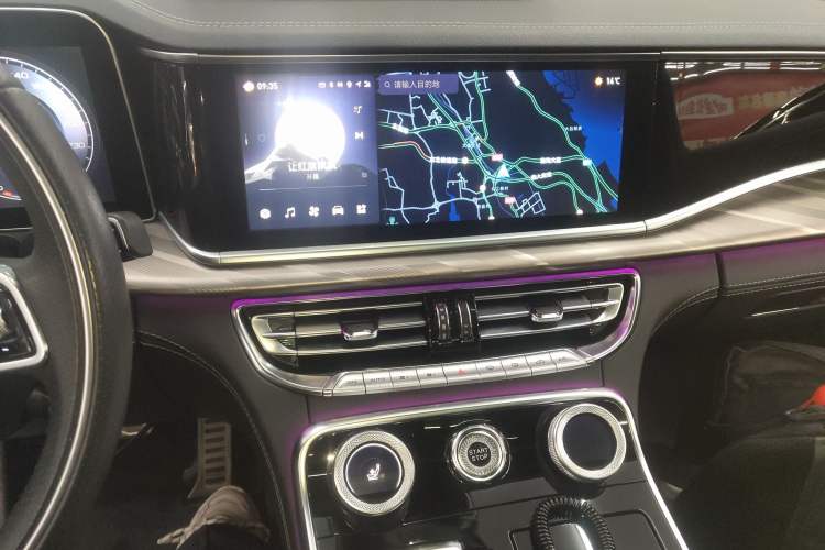 Used Hongqi H9 2022 2.0T Smart Connect Flagship Edition Audio And AC Panel