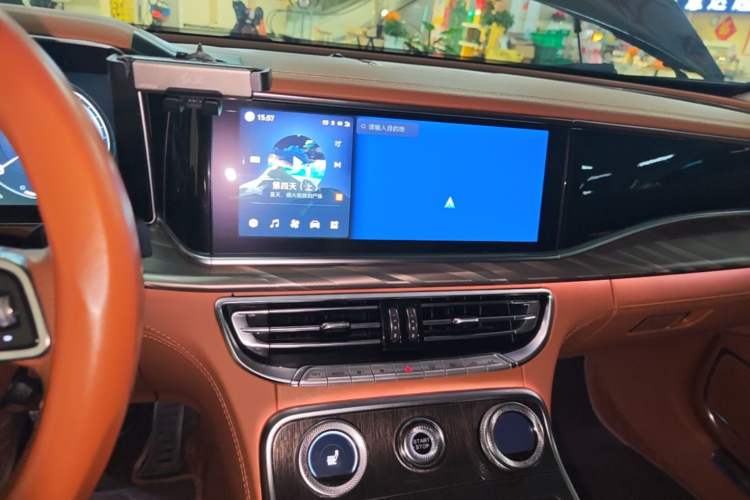 Used Hongqi H9 2022 2.0T Smart Connect Flagship Edition Audio And AC Panel