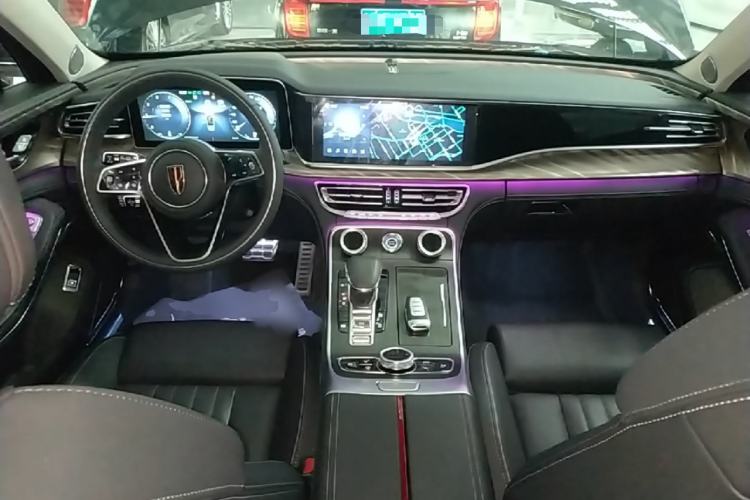 Used Hongqi H9 2022 2.0T Smart Connect Flagship Edition Center Console